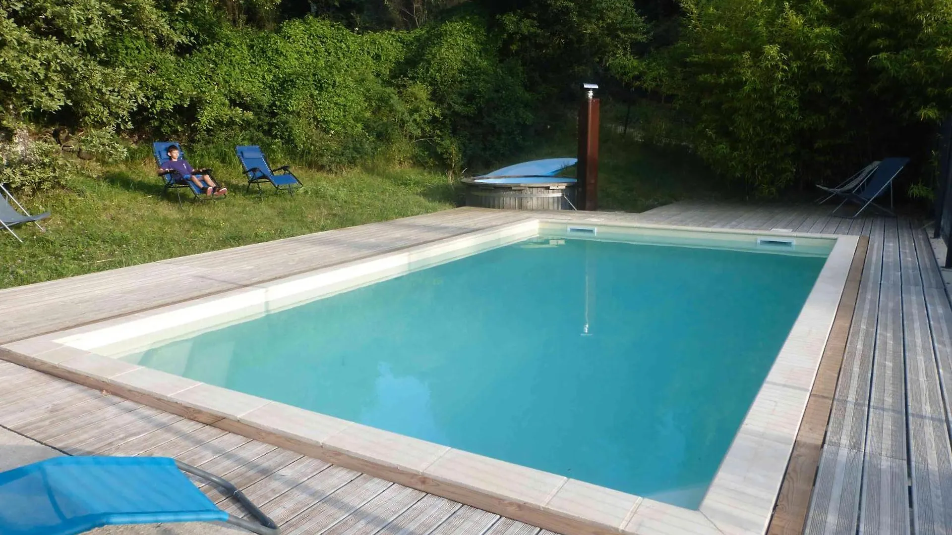 Chalet Rouge - Piscine Partagee Darbres 0*,  Frankrijk